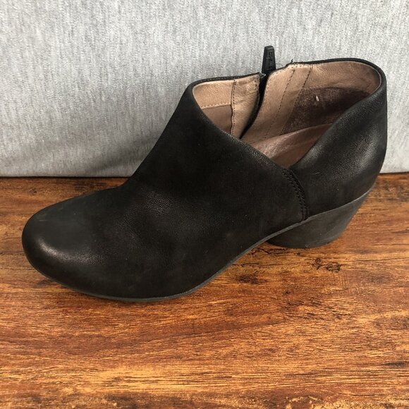 Dansko Women's SZ‎ 37 US 7 Raina Black Nubuck Leather Ankle Bootie Heels - Picture 8 of 10